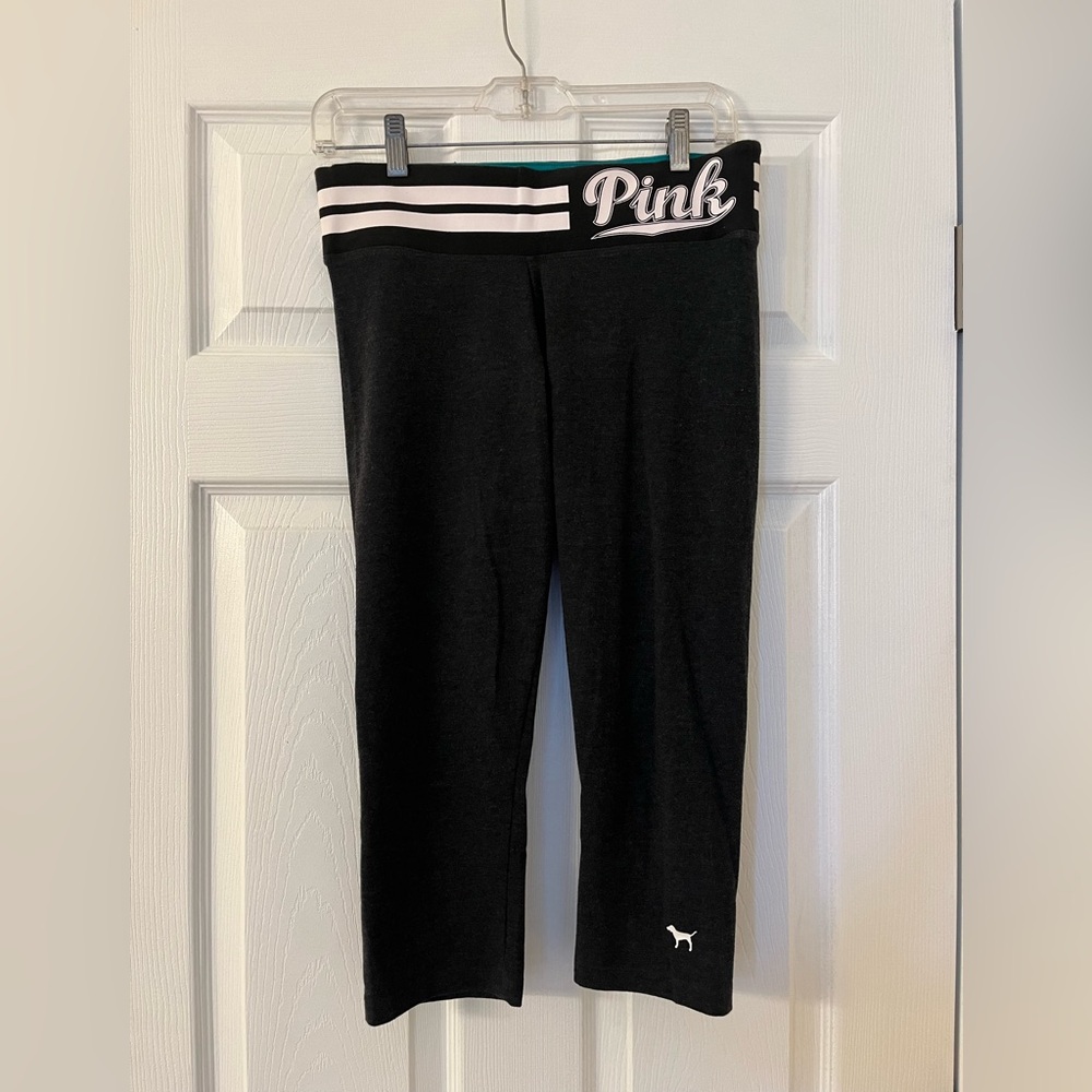 PINK Victoria's Secret Crop Yoga Leggings
